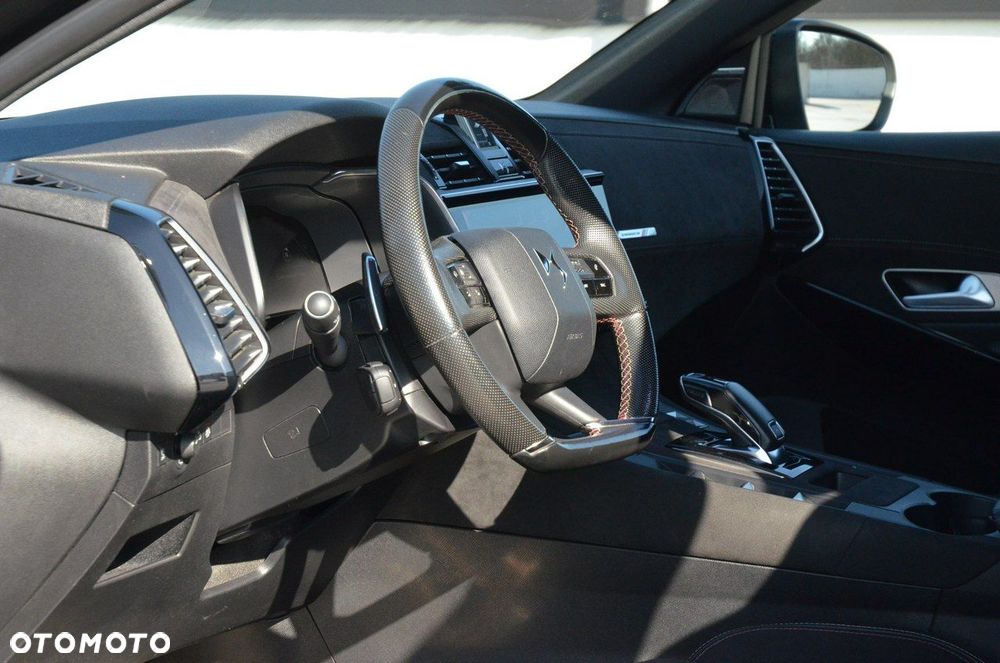 DS Automobiles DS 7 Crossback 2.0 BlueHDi Performance Line + - 19