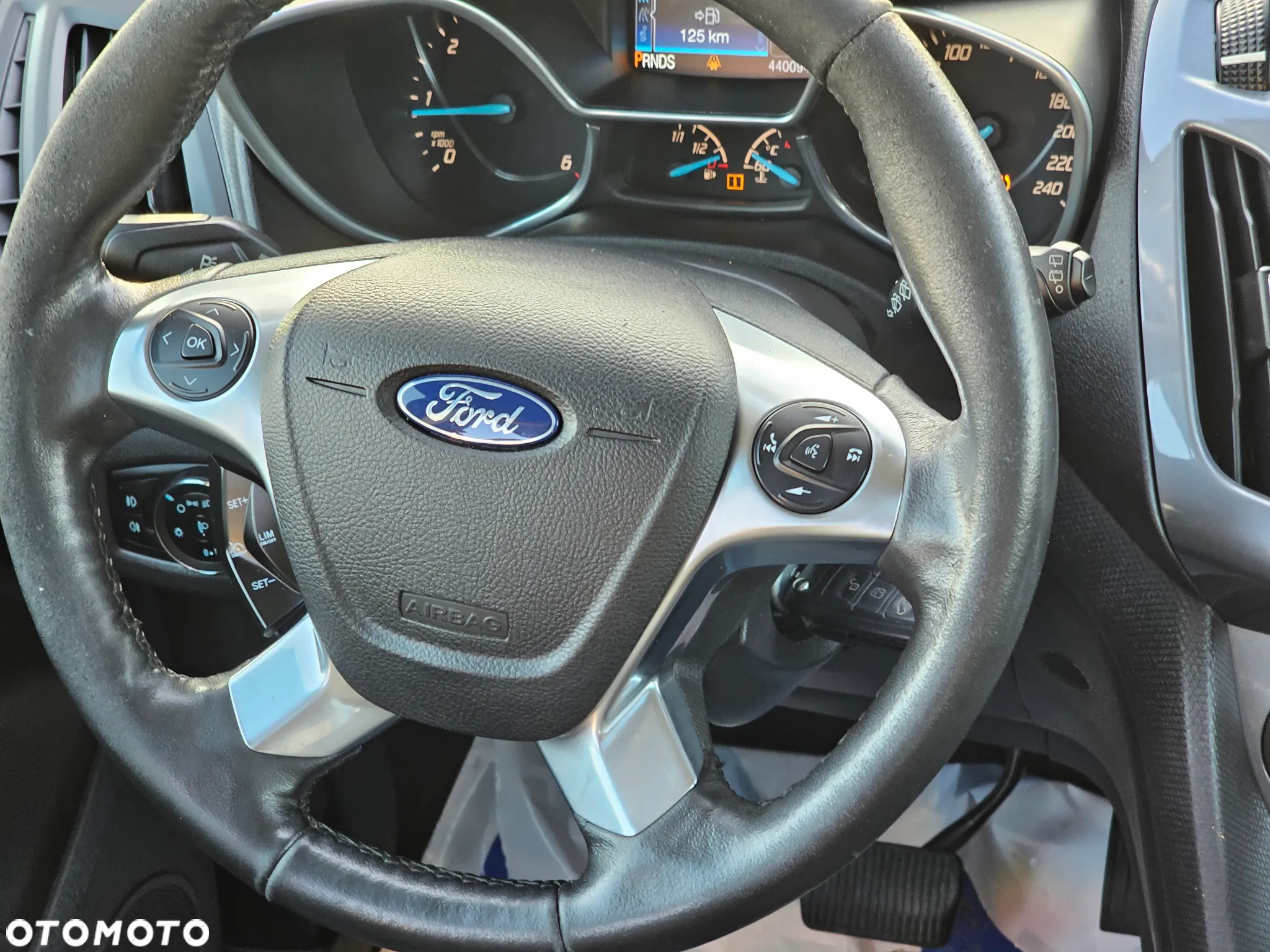 Ford Tourneo Connect Grand - 23