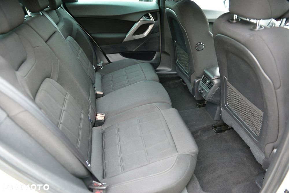 Citroën DS5 HDi 165 Chic - 11