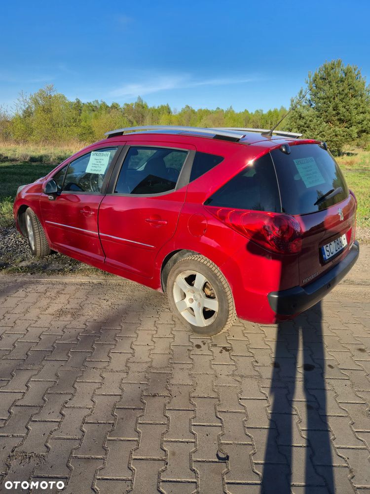 Peugeot 207 1.6 - 8