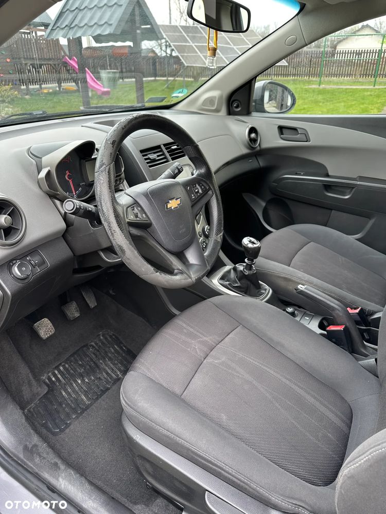 Chevrolet Aveo - 6