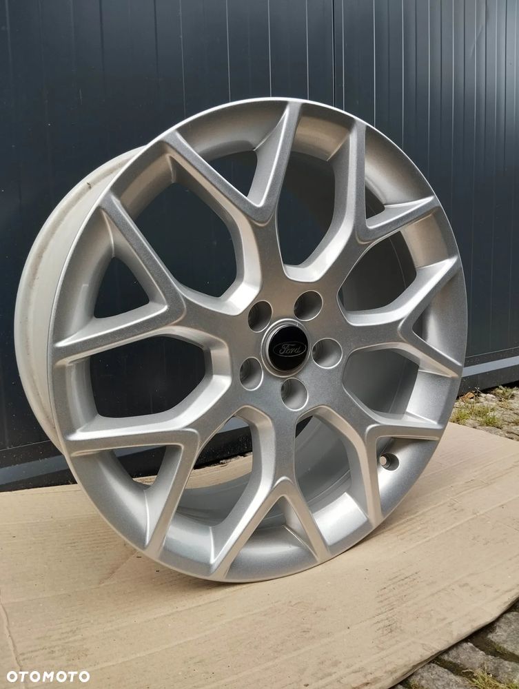 JAGUAR FORD 5X108 19 8,5J ET49 - 9