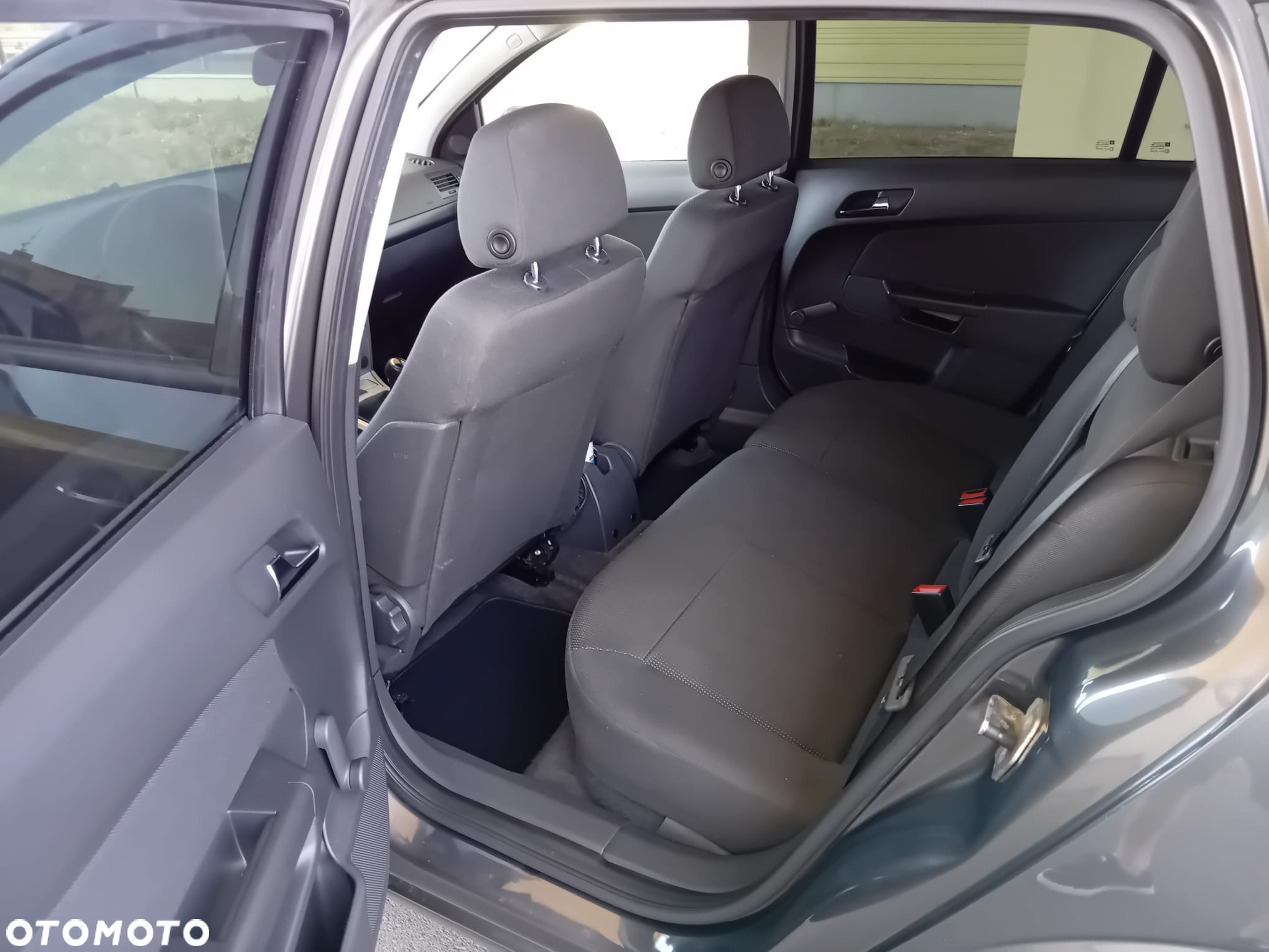 Opel Astra 1.4 Caravan Cosmo - 11