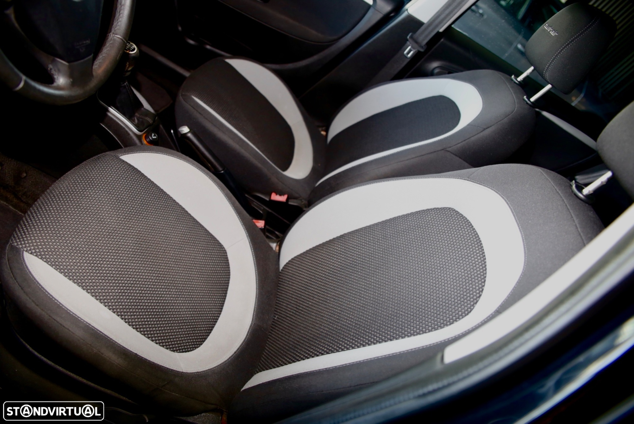 Fiat Punto 0.9 8V TwinAir Lounge S&S - 4