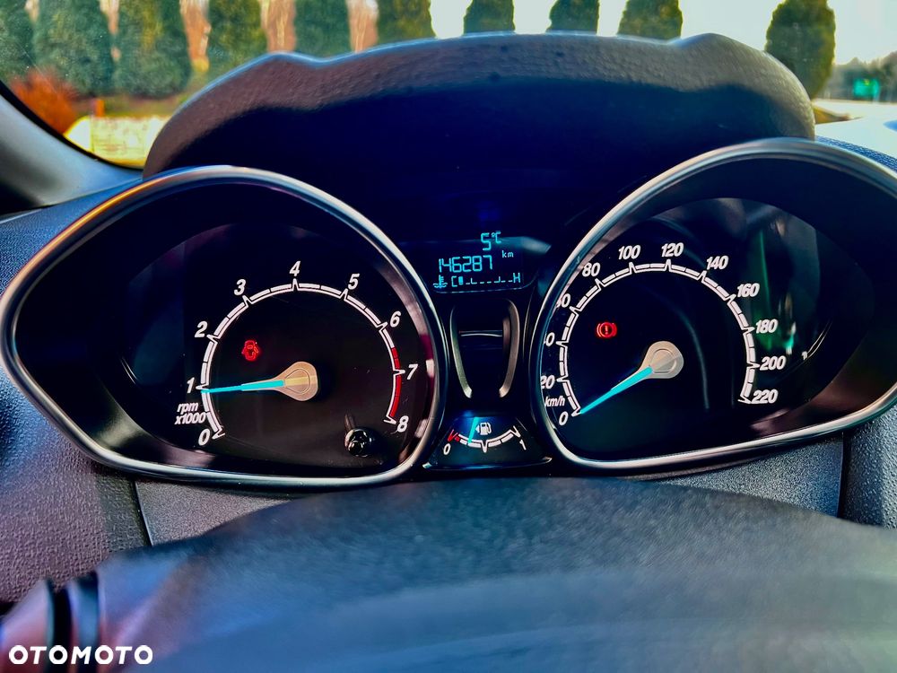 Ford Fiesta 1.0 EcoBoost S&S ST-LINE - 28