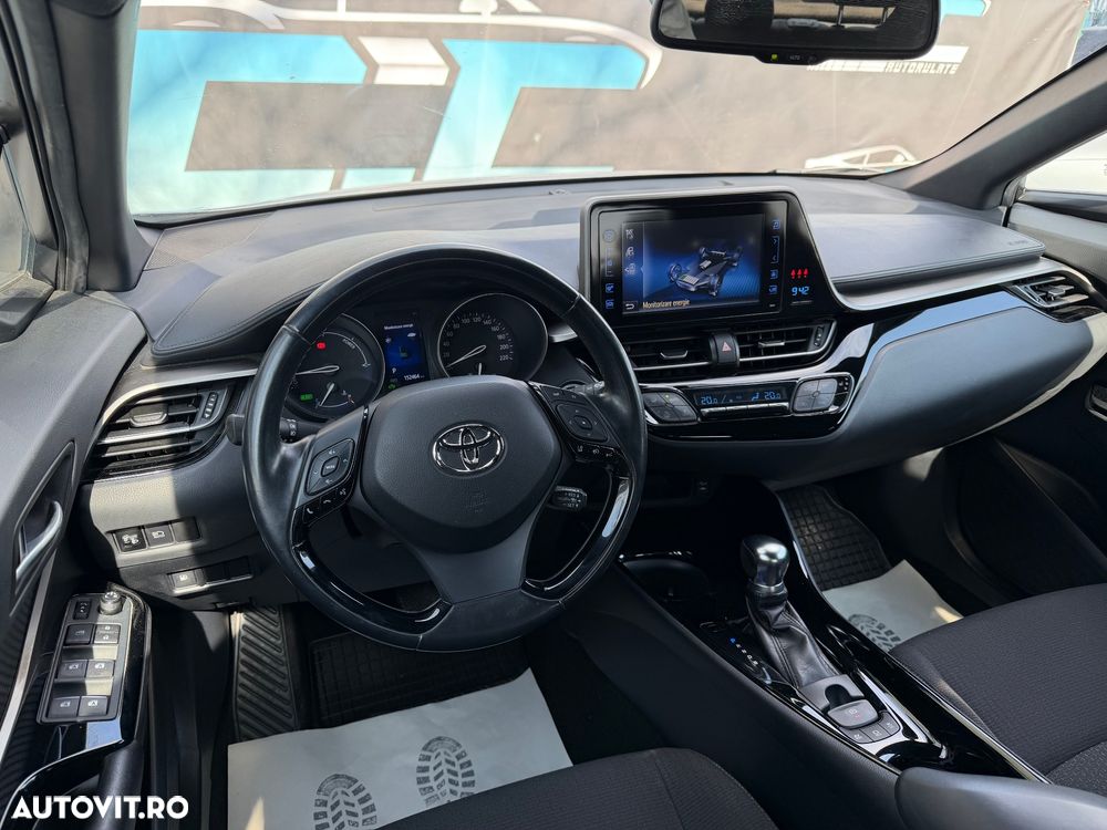 Toyota C-HR Style - 10