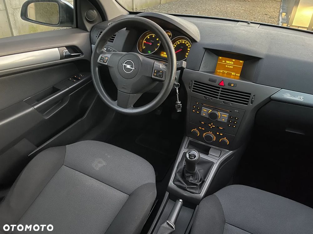 Opel Astra 1.3 CDTI - 16