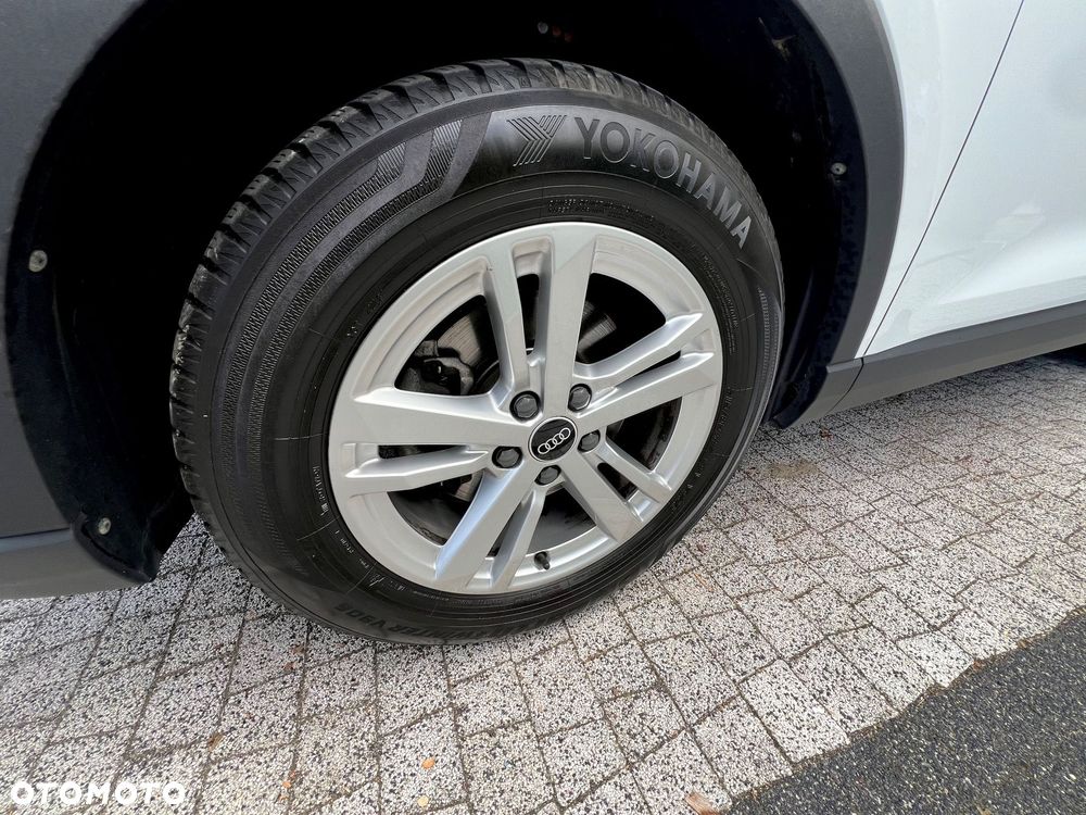 Audi Q3 35 TFSI S tronic - 16