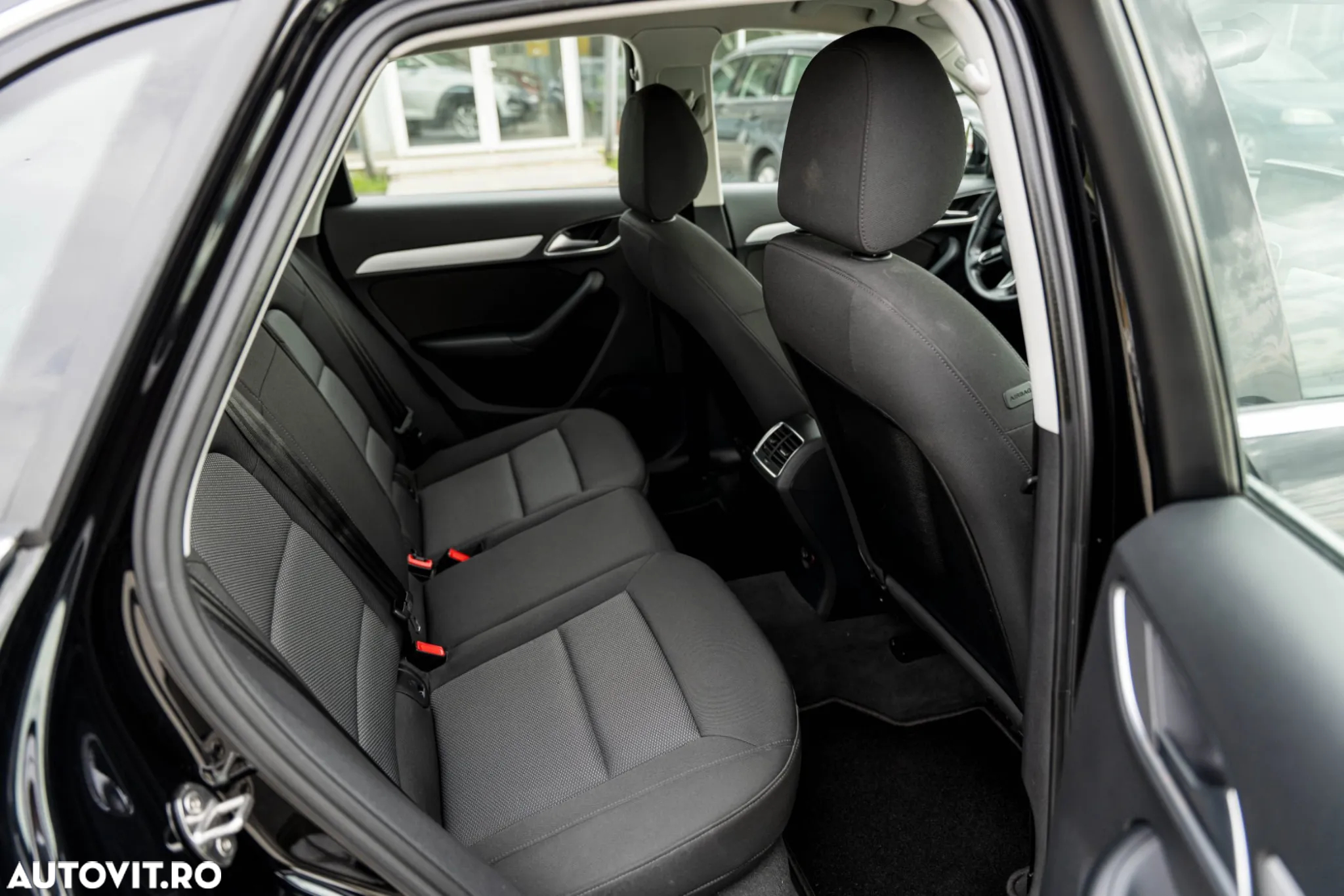 Audi Q3 1.4 TFSI Stronic Design - 8