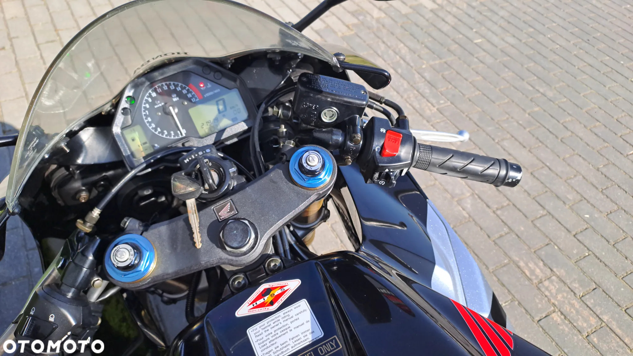 Honda CBR - 23