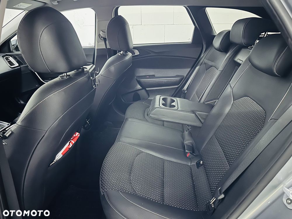 Kia Ceed 1.4 T-GDI L Business Line Plus DCT - 11