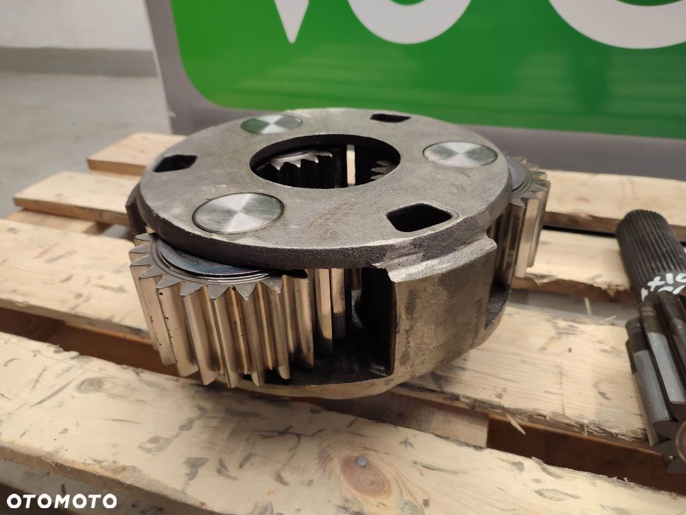 Półoś CLAAS Axion 810 - 3