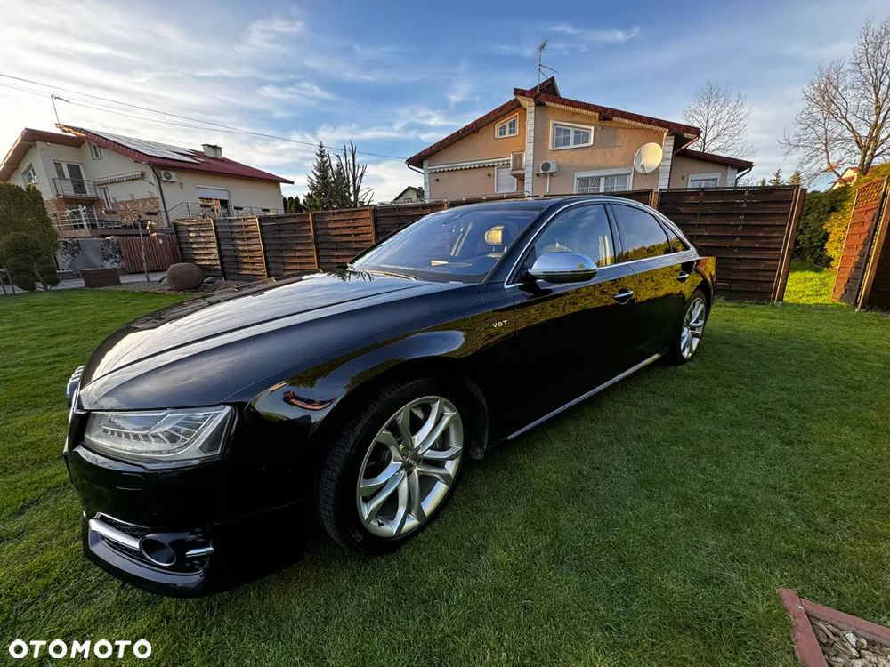 Audi S8 - 1