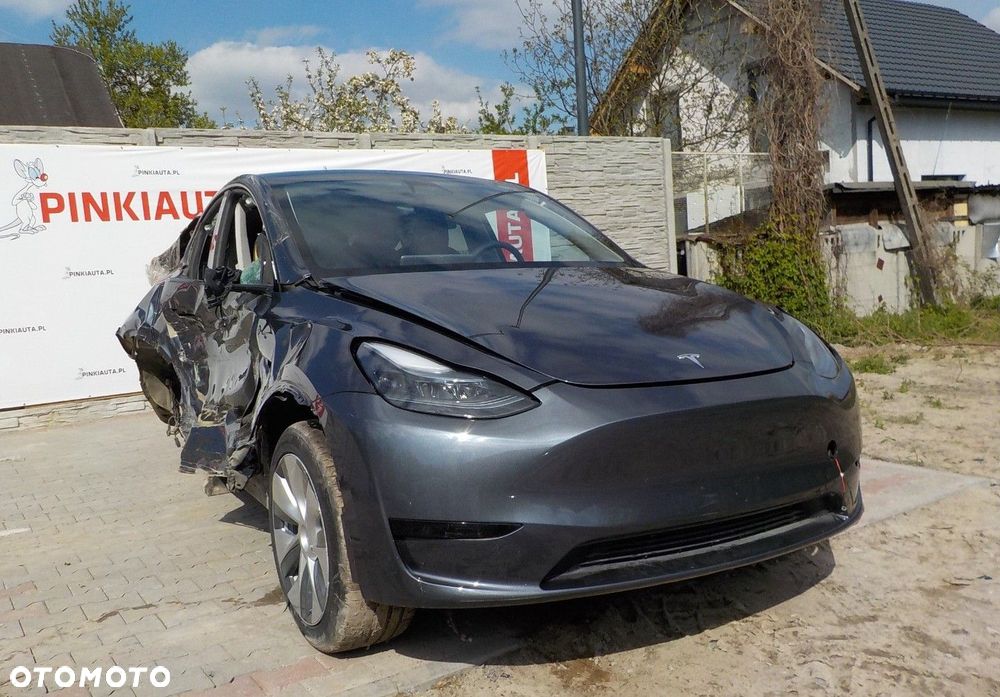 Tesla Model Y RWD - 1