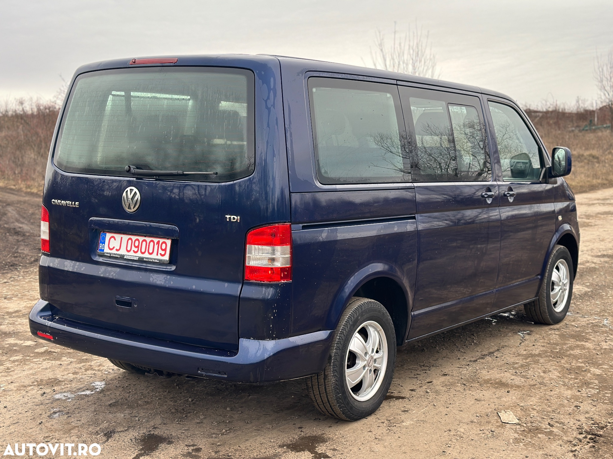 Volkswagen Caravelle - 4