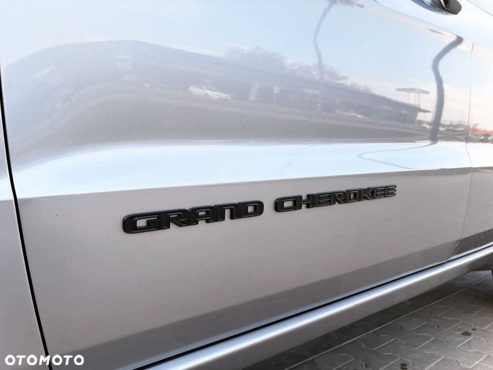 Jeep Grand Cherokee 3.6 V6 Summit - 21