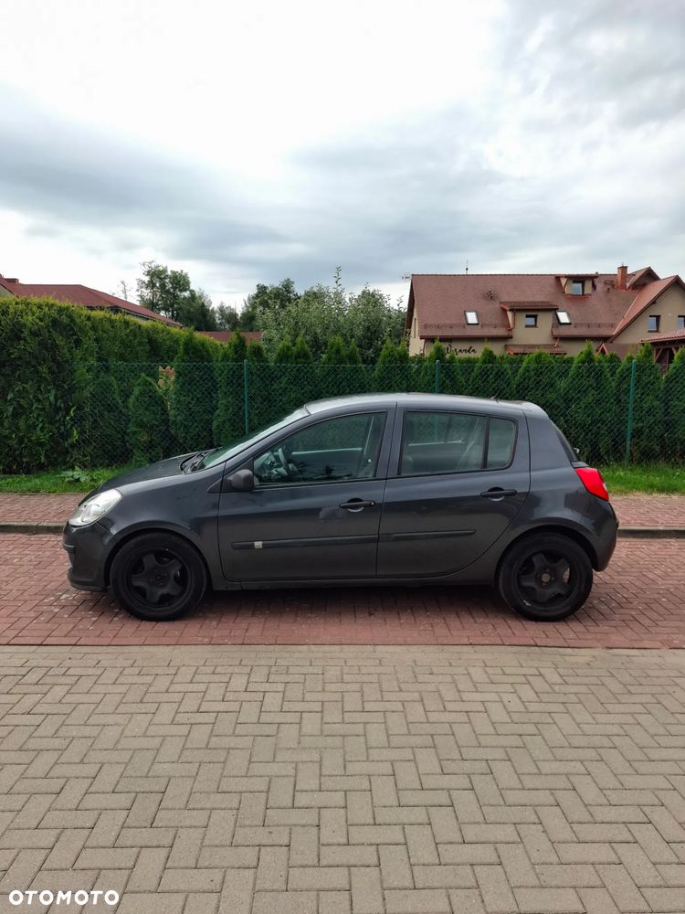Renault Clio 1.5 dCi Authentique - 4
