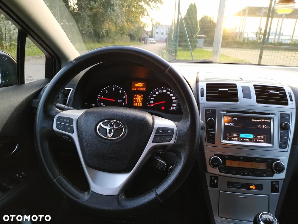 Toyota Avensis - 6
