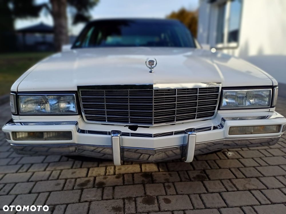 Cadillac Deville 4.9 STD - 37