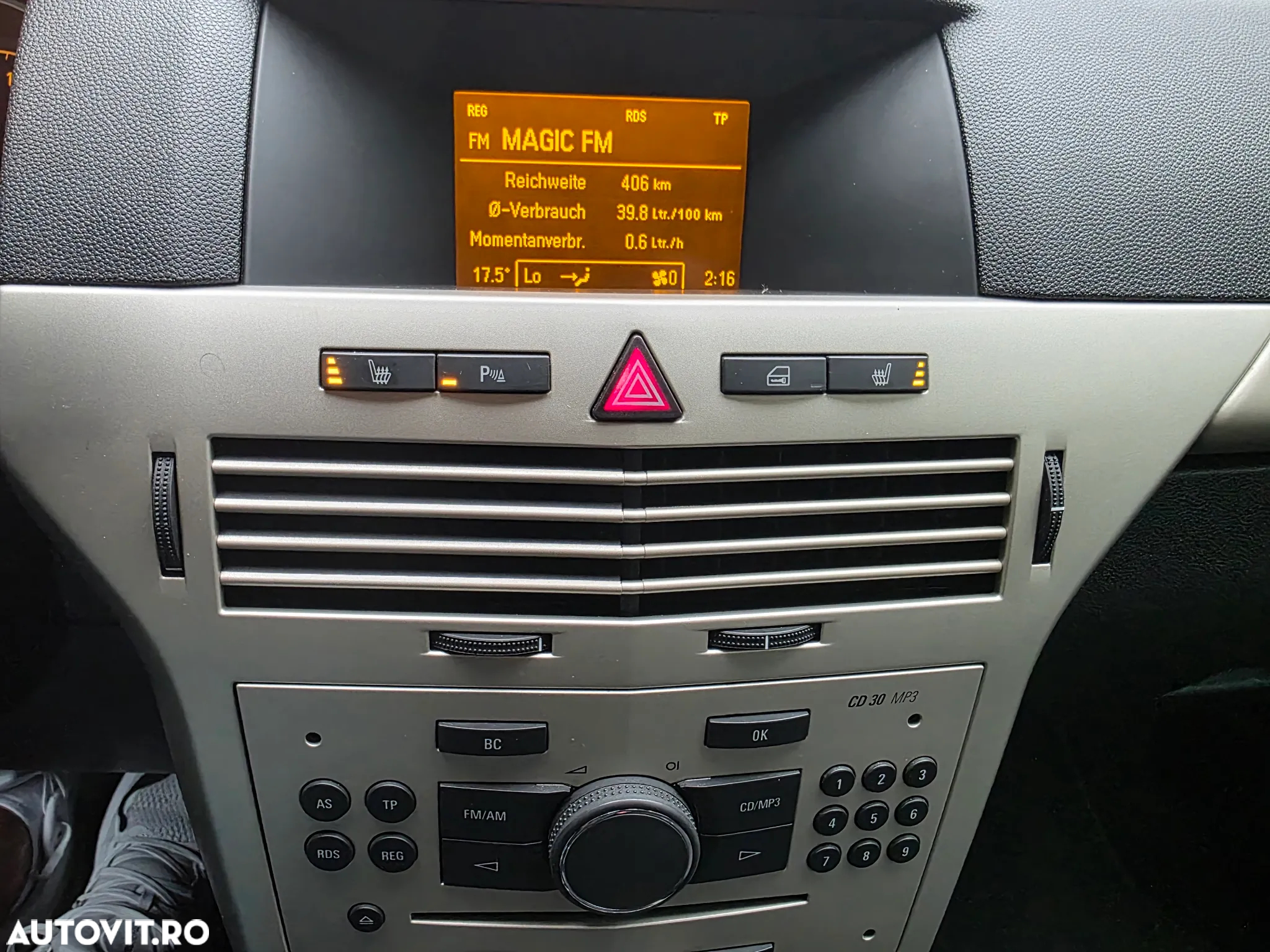 Opel Astra GTC 1.4 Cosmo - 17