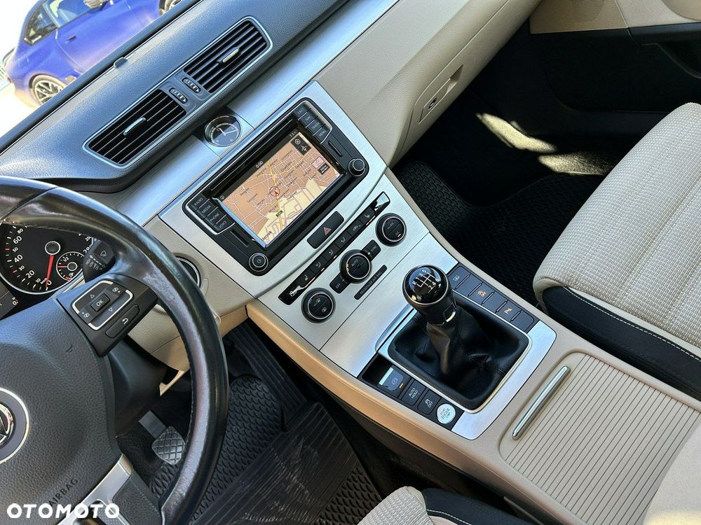 Volkswagen Passat CC - 19