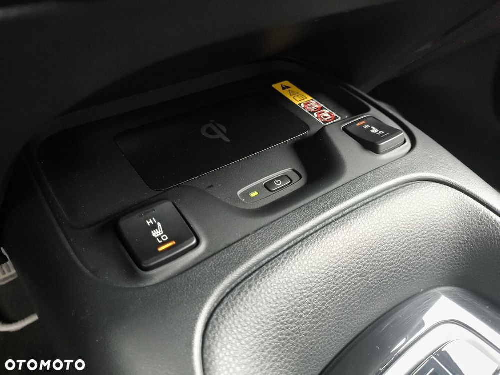 Toyota Corolla 1.8 Hybrid Style - 25
