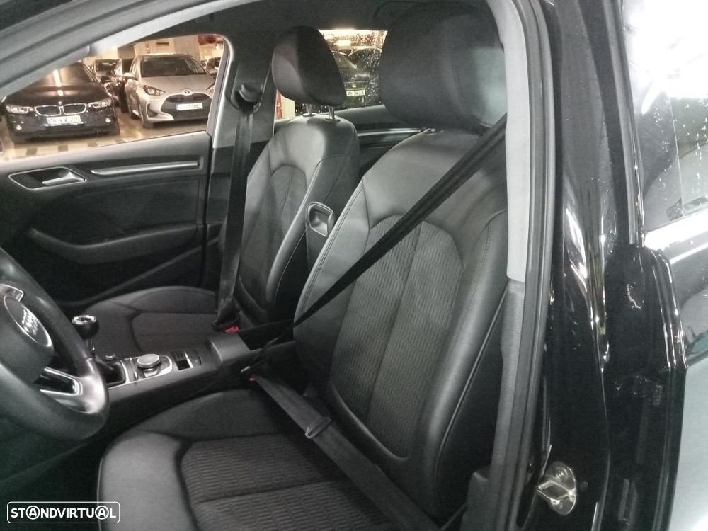 Audi A3 Sportback 30 TDI Design - 5