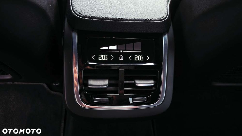 Volvo S90 - 24
