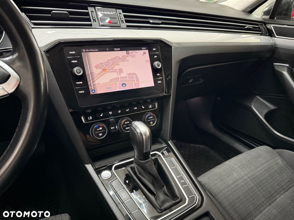 Volkswagen Passat Variant 1.5 TSI OPF DSG - 26
