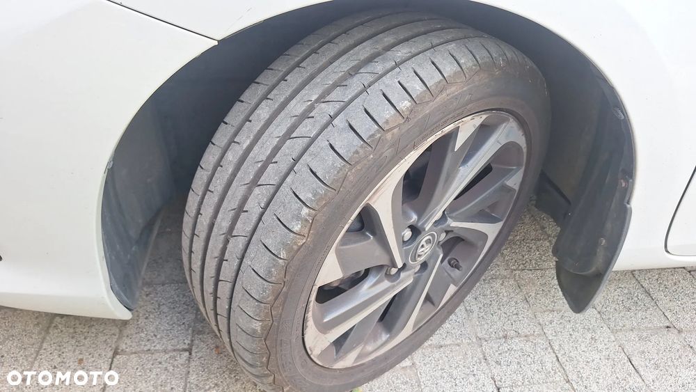 Toyota Auris - 20