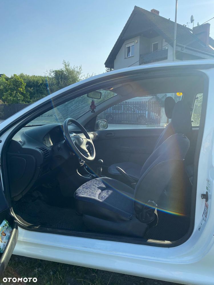 Peugeot 206 - 15