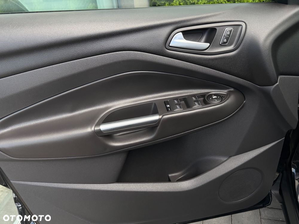 Ford Kuga 2.0 TDCi 4WD Titanium Plus - 30