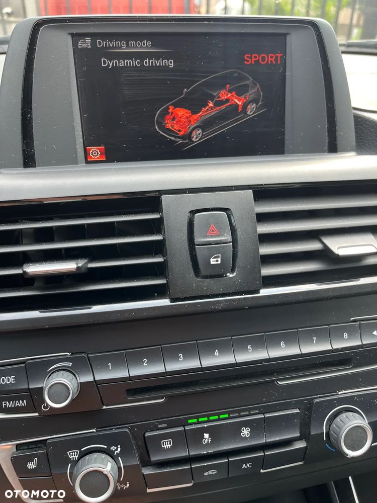BMW Seria 1 118d Sport Line - 20