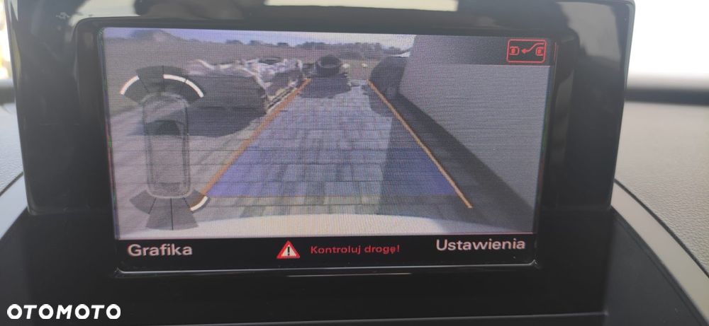 Audi Q3 2.0 TDI sport - 31