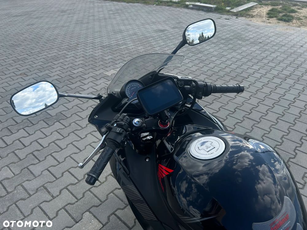 Honda CBR - 18
