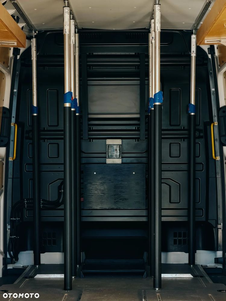 Volkswagen Crafter - 19