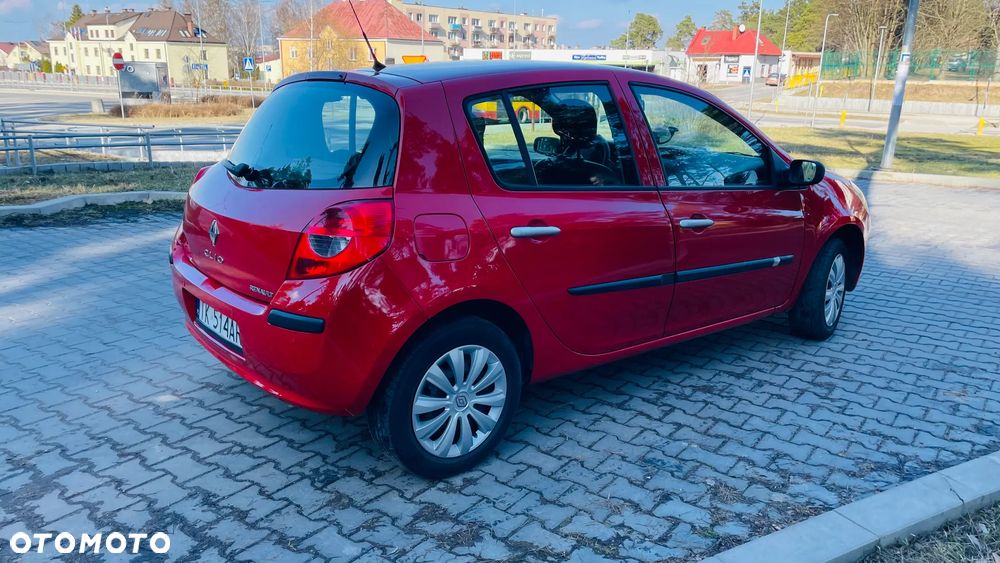 Renault Clio 1.2 16V All Inclusive - 6