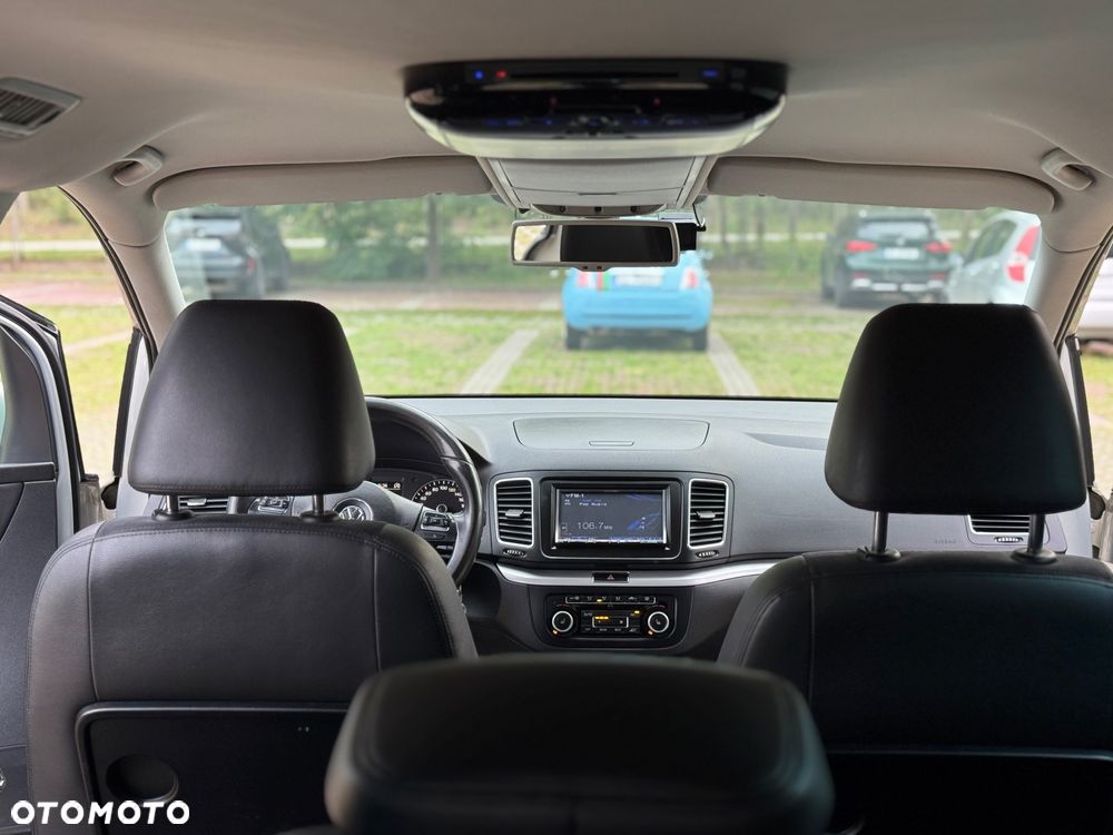 Volkswagen Sharan 2.0 TDI Highline DSG - 9