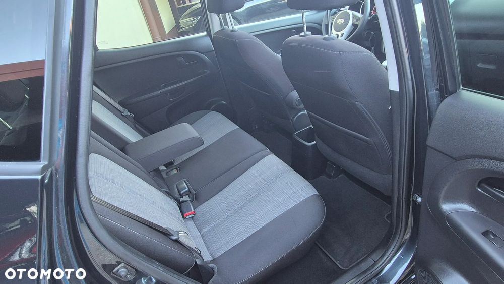 Kia Venga 1.6 CVVT Automatik Fifa World Cup Edition - 26