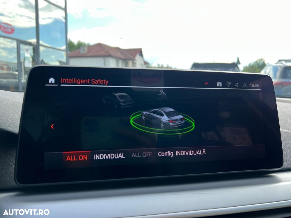 BMW Seria 5 520d xDrive AT MHEV - 37