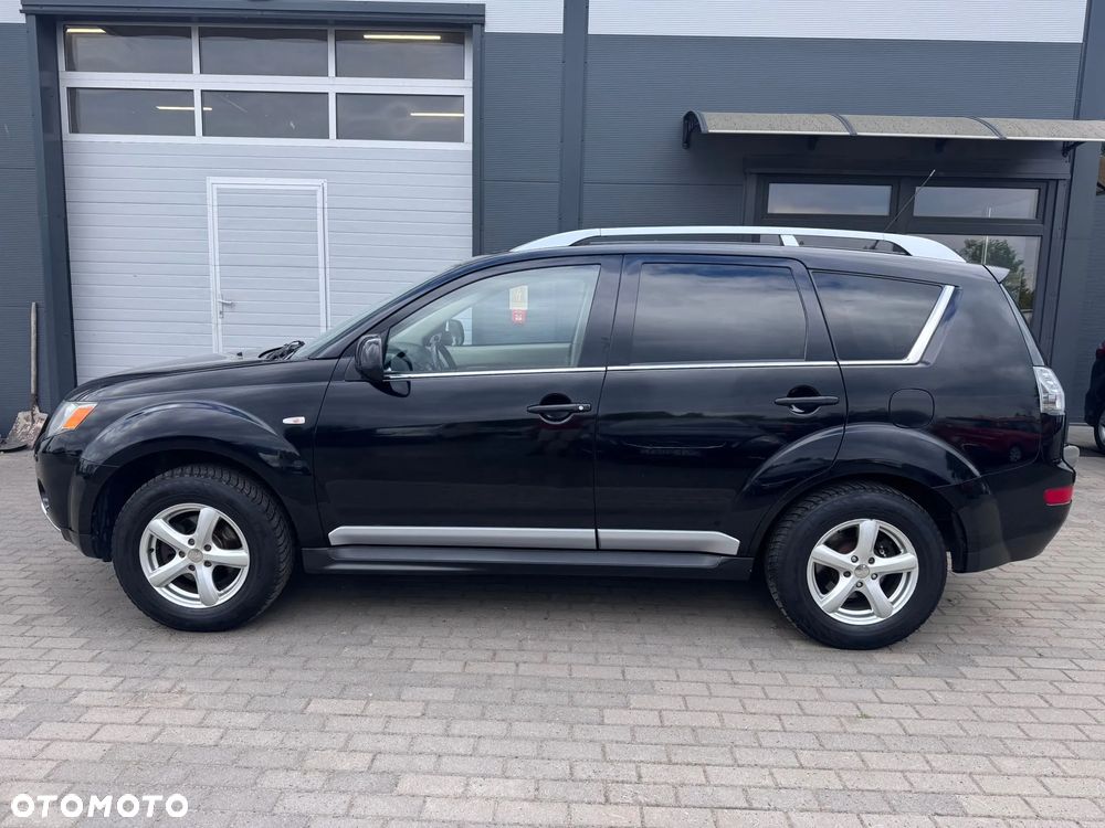 Mitsubishi Outlander 2.0 DID Instyle - 30