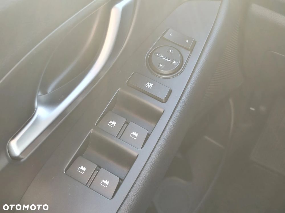 Hyundai i30 1.5 DPI Classic + - 24