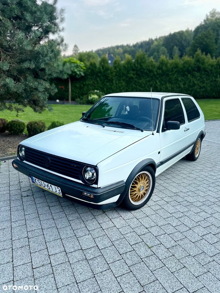 Volkswagen Golf 1.8 (C) - 2