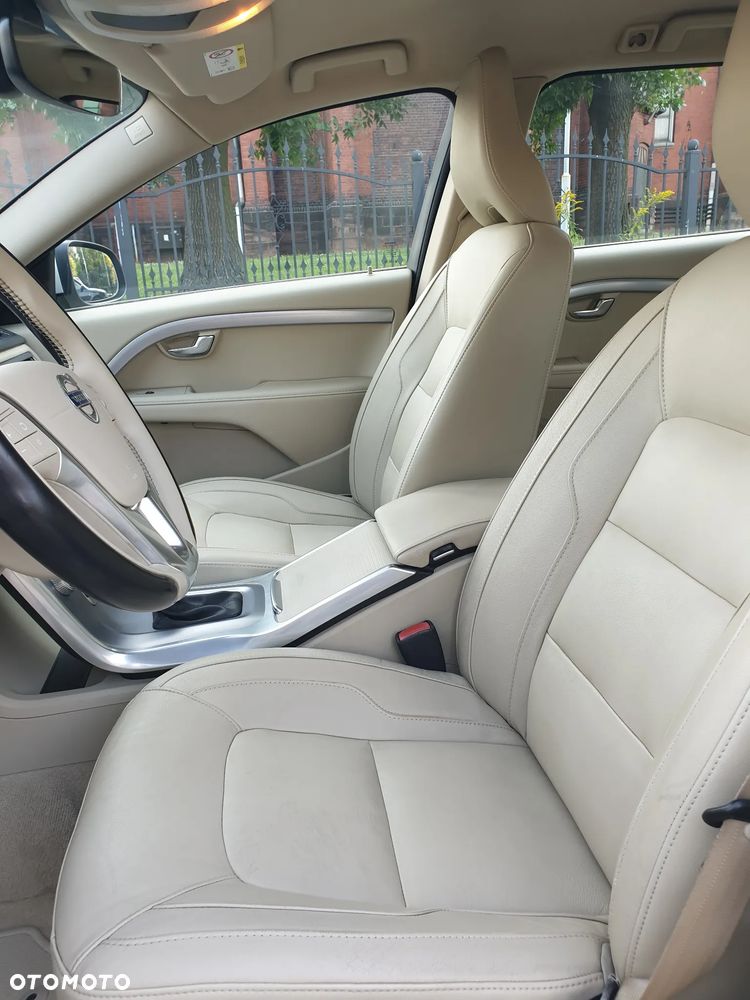 Volvo V70 D4 Geartronic Summum - 22