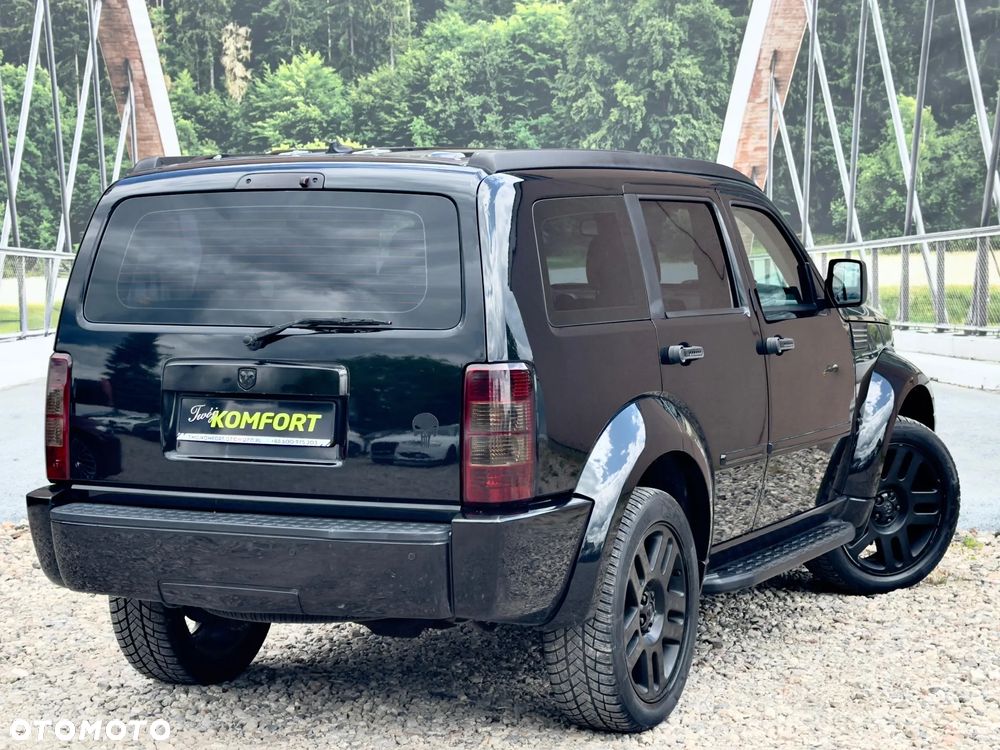 Dodge Nitro 4.0 V6 RT - 12
