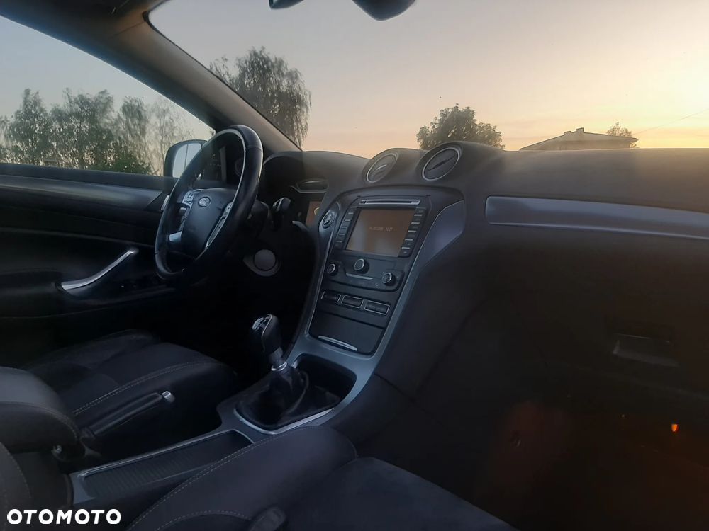 Ford Mondeo 1.6 TDCi ECOnetic Start-Stopp Titanium - 23