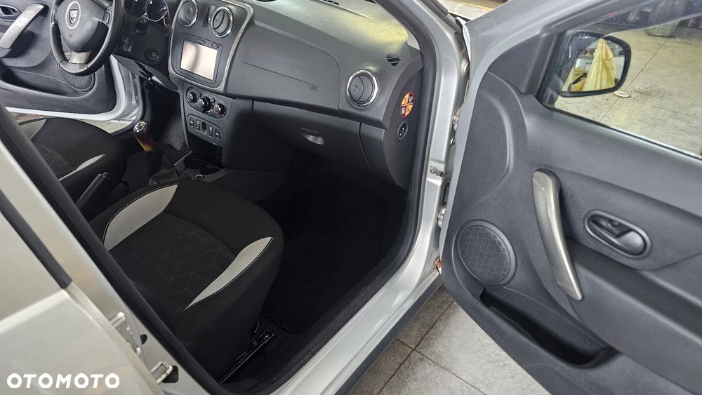 Dacia Sandero Stepway TCe 90 (S&S) Celebration - 14