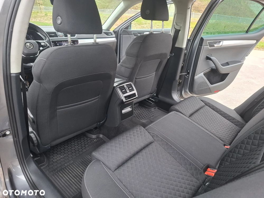 Skoda Superb 1.5 TSI Active DSG - 9