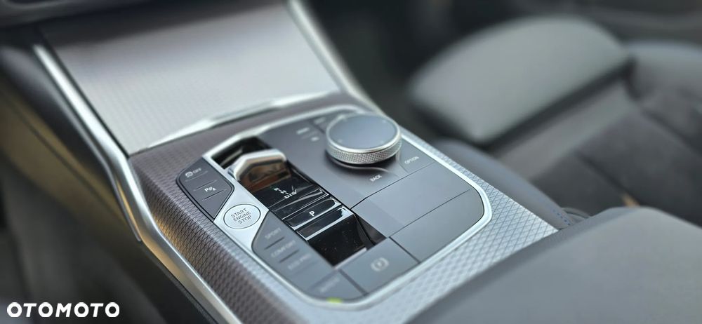 BMW Seria 3 320d Touring xDrive M Sport - 17