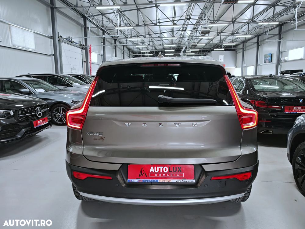 Volvo XC 40 T2 AT8 Momentum - 33